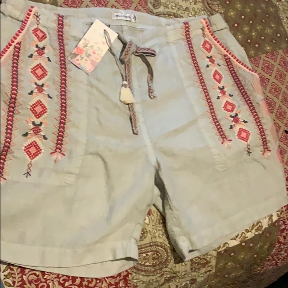 SOLD!!!  Johnny Was Sabriya  Shorts - Picture 6 of 7